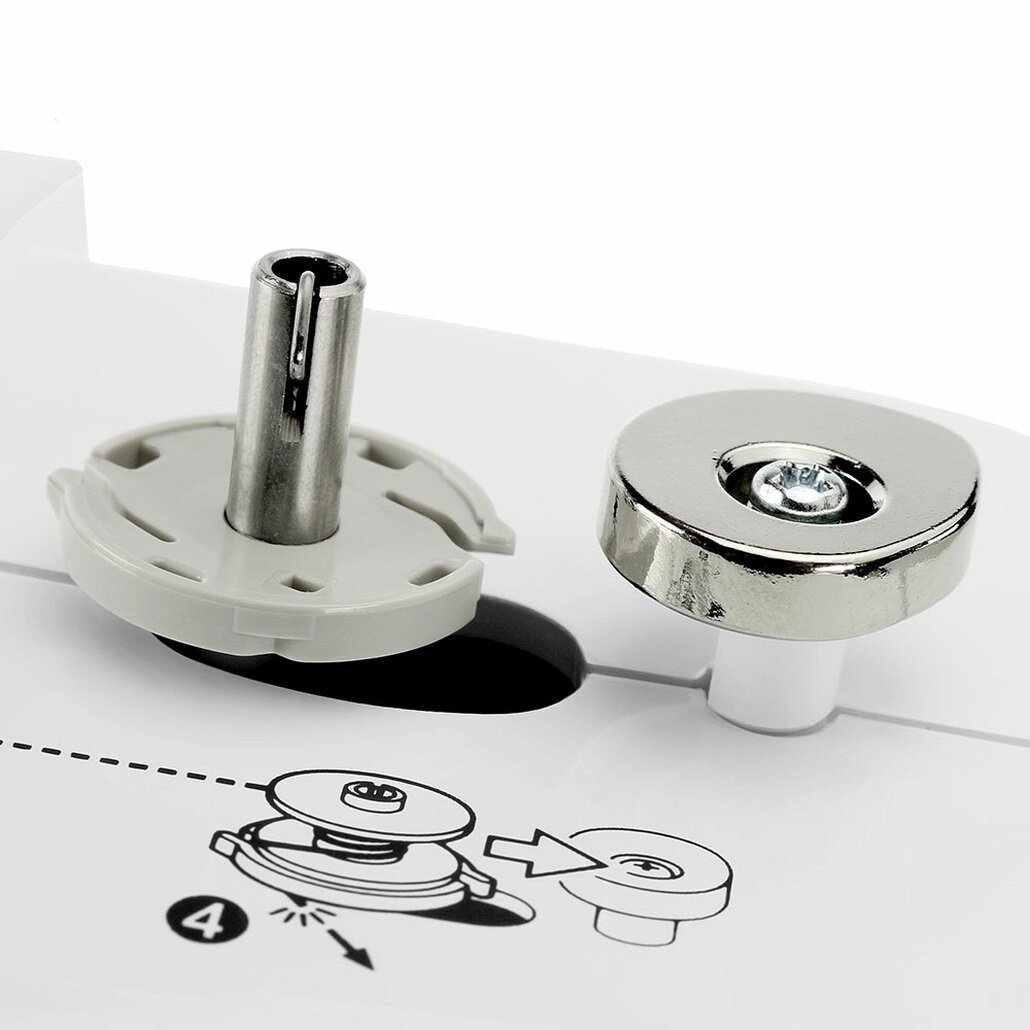 Bro Innov-&iacute;s NS80E Sewing Machine / Optional Distin Starter Sewing Package